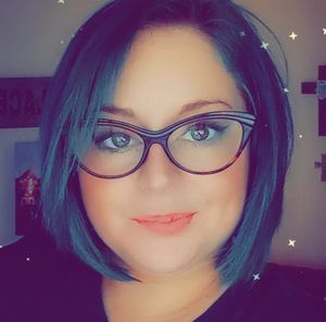 Meet your Posher, Briana